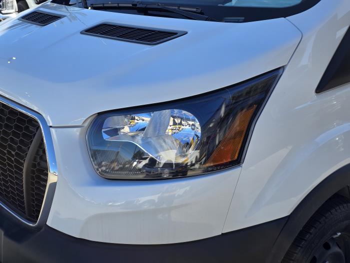 2025 Ford Transit-350-9
