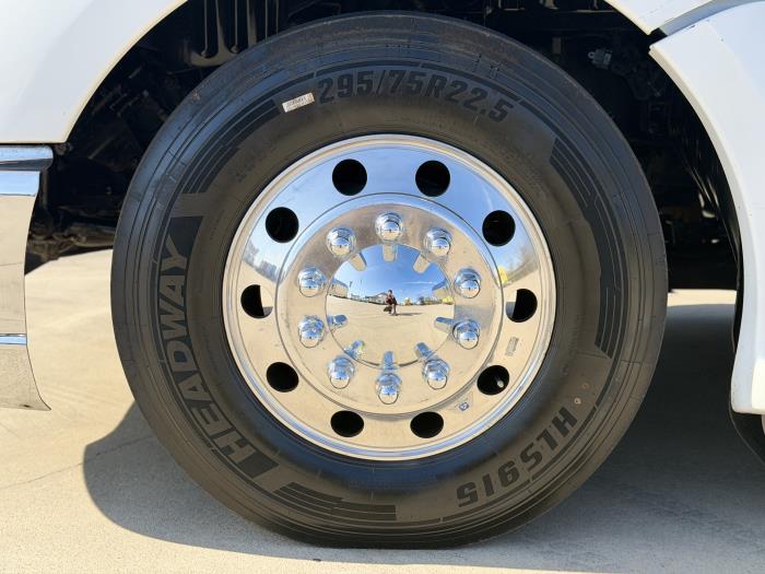 2021 Kenworth T680-8