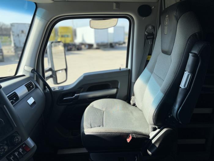 2021 Kenworth T680-17