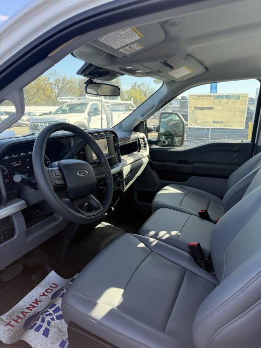 2024 Ford F-550-11