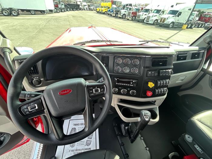2027 Peterbilt 589-2