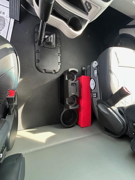 2027 Peterbilt 589-6