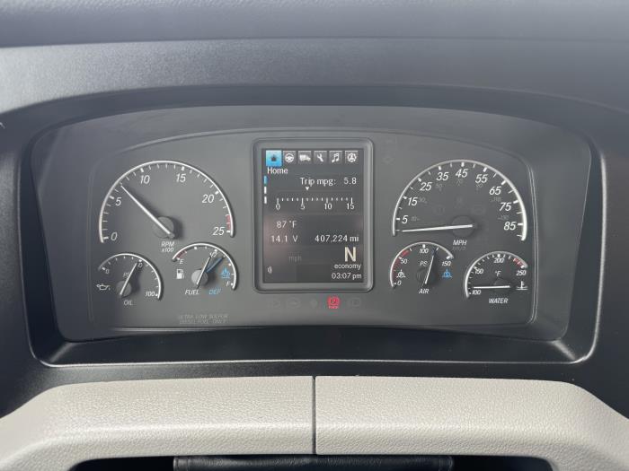 2022 Freightliner Cascadia-20