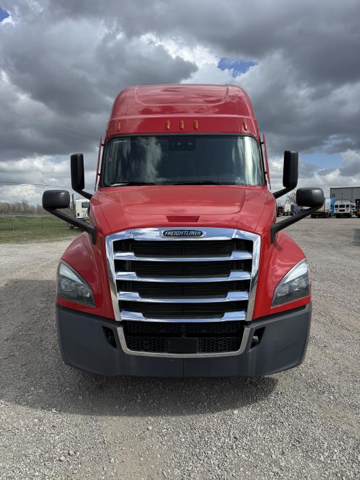 2022 Freightliner Cascadia-2