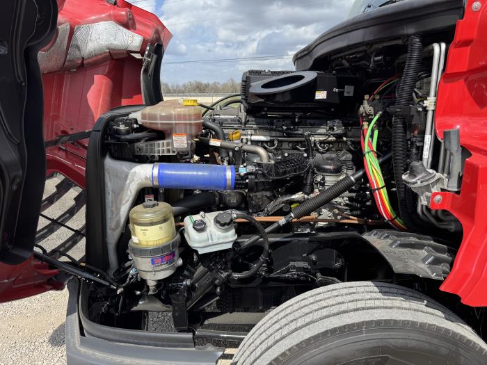 2022 Freightliner Cascadia-9