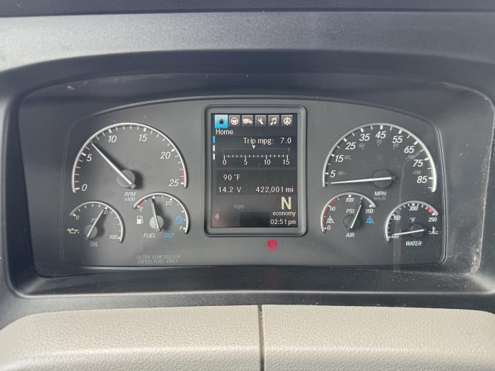 2022 Freightliner Cascadia-19