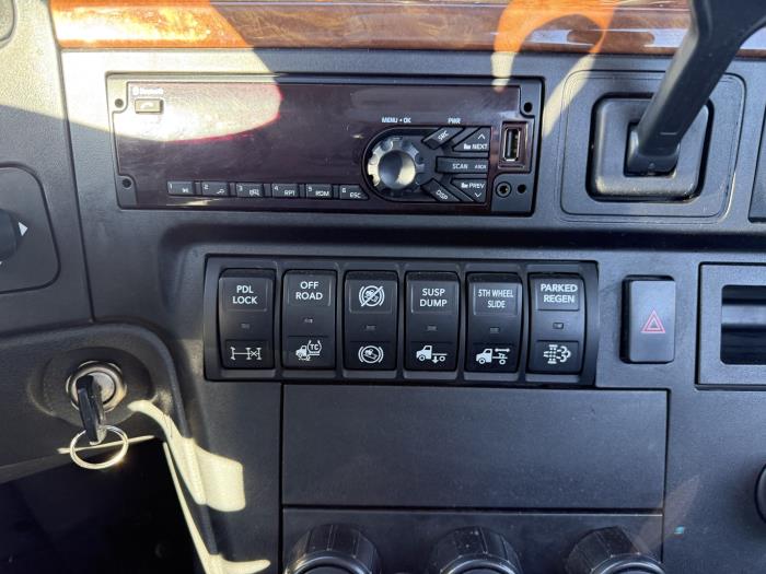 2020 International LT625-9