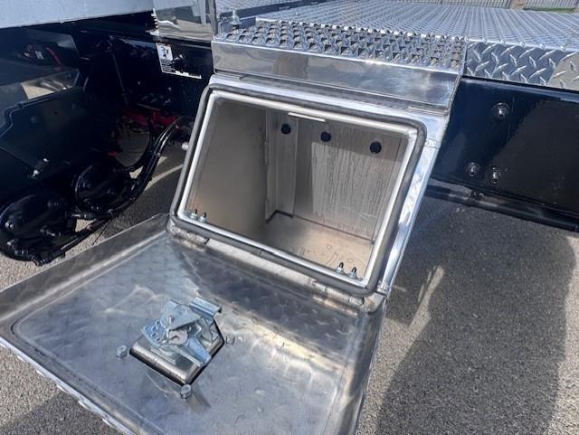 2026 Peterbilt 548-18