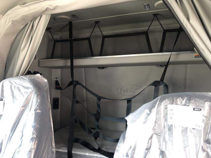 2024 Peterbilt 579-8