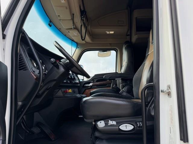 2022 Kenworth T680-17