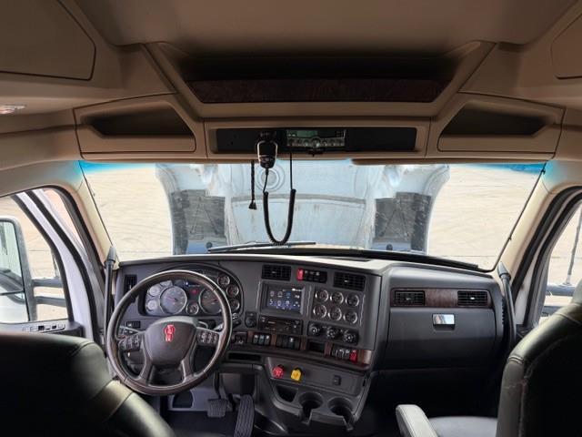 2022 Kenworth T680-30