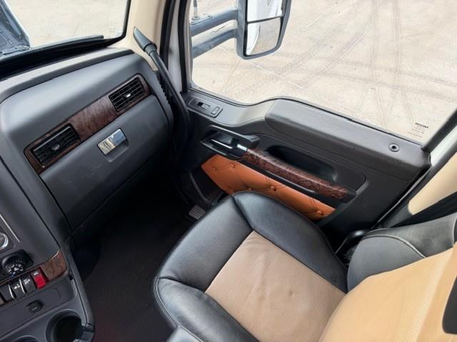 2022 Kenworth T680-34