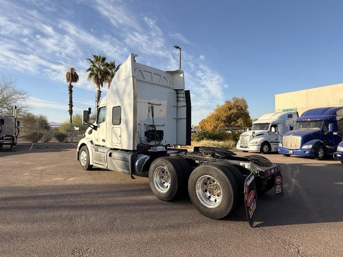 2020 Peterbilt 579-2
