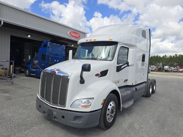 2021 Peterbilt 579-0