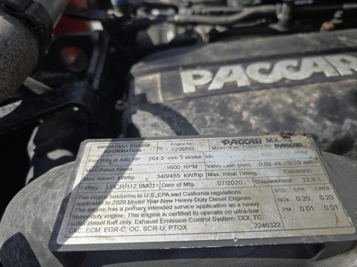 2021 Peterbilt 579-18