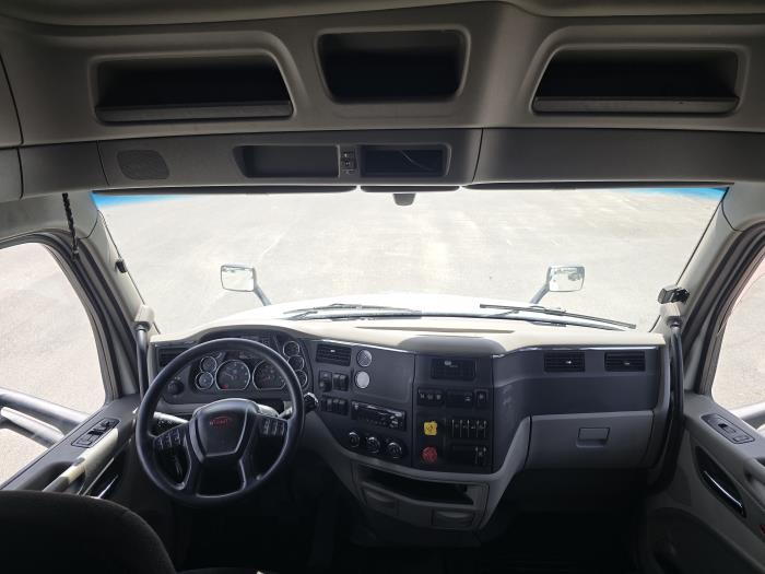 2021 Peterbilt 579-14