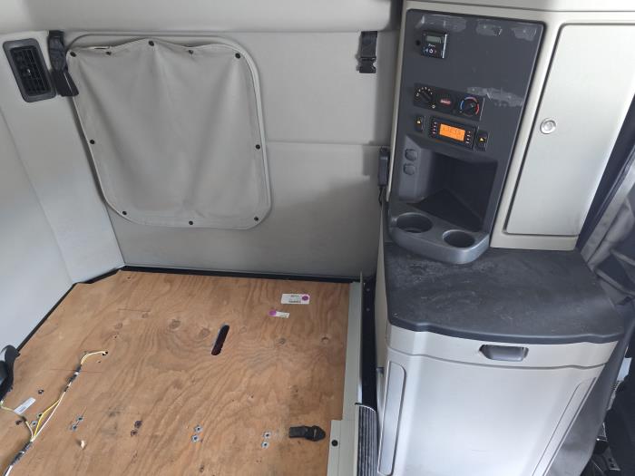 2021 Peterbilt 579-11