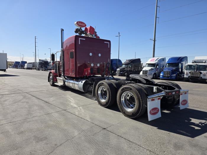 2027 Peterbilt 589-7