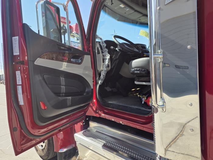 2027 Peterbilt 589-9