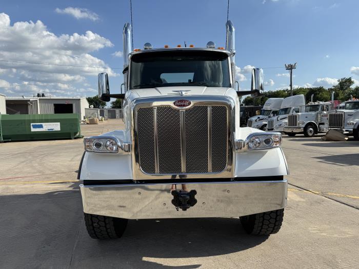 2027 Peterbilt 567-12
