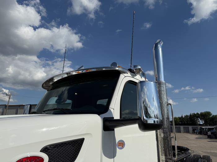 2027 Peterbilt 567-13