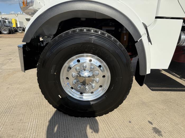 2027 Peterbilt 567-17