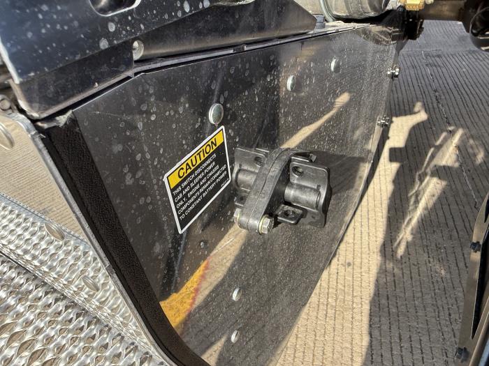 2027 Peterbilt 567-31