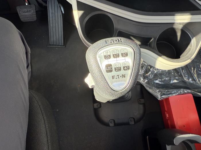 2027 Peterbilt 567-41