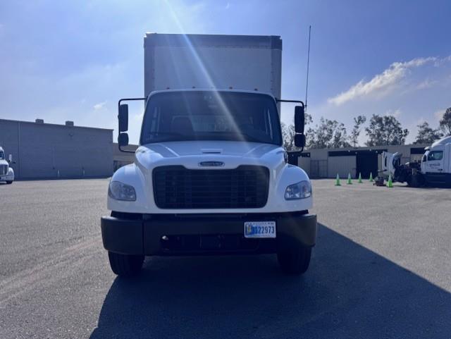 2022 Freightliner Business Class M2 106-1