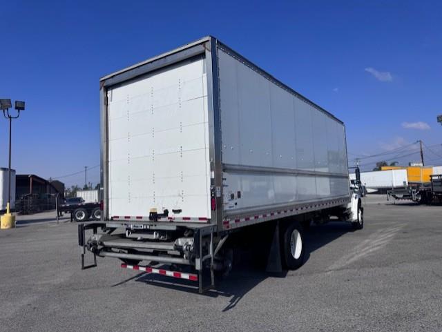 2022 Freightliner Business Class M2 106-4