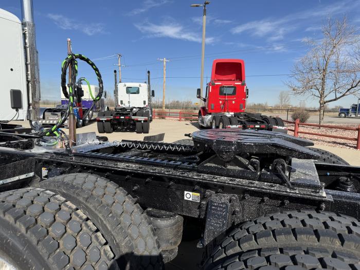 2027 Peterbilt 567-4