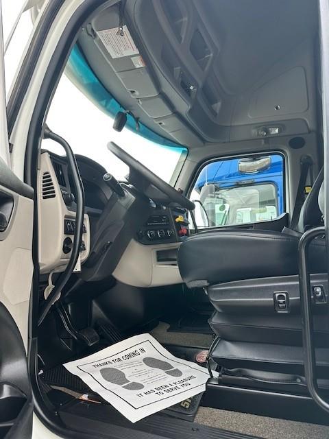 2024 Peterbilt 579-2