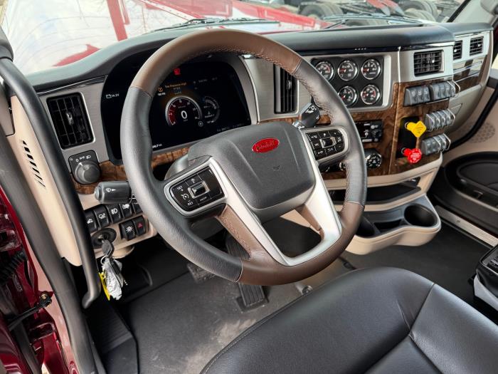 2027 Peterbilt 589-9