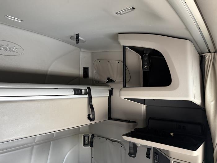 2024 Peterbilt 579-12