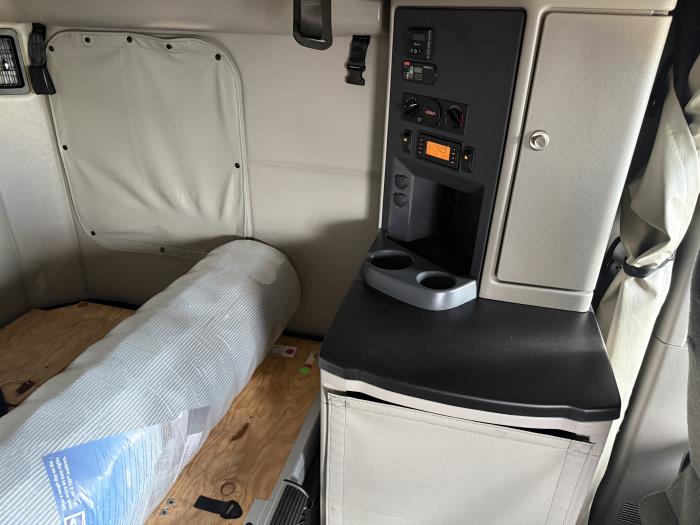 2024 Peterbilt 579-14