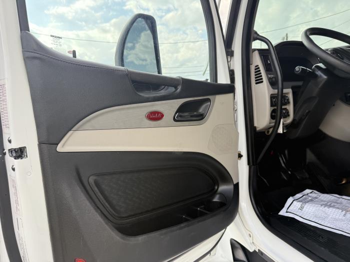 2024 Peterbilt 579-17