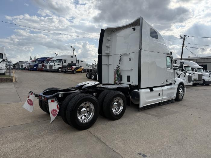 2024 Peterbilt 579-28