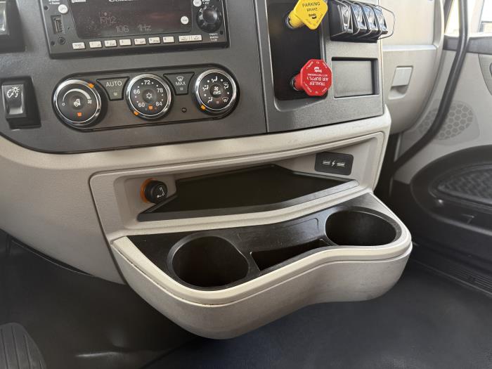 2024 Peterbilt 579-7