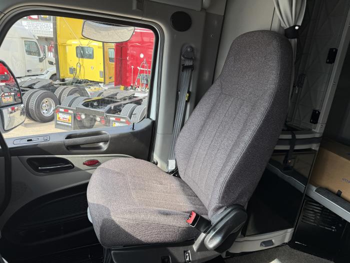 2024 Peterbilt 579-9