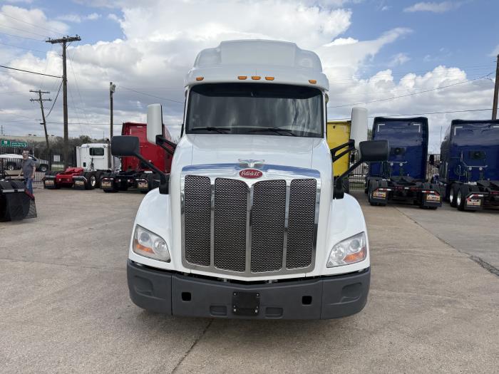 2021 Peterbilt 579-17