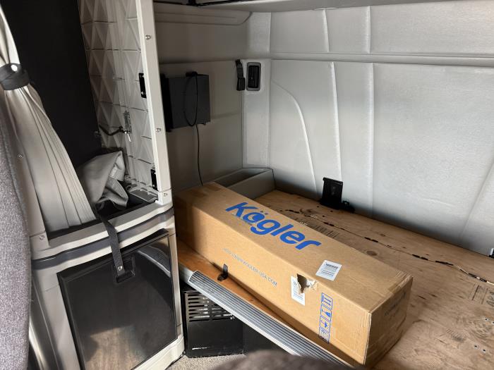 2024 Peterbilt 579-13