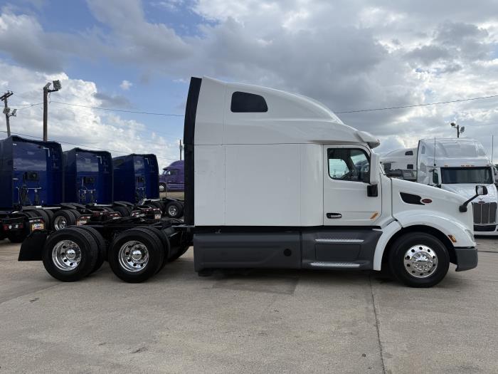 2021 Peterbilt 579-22