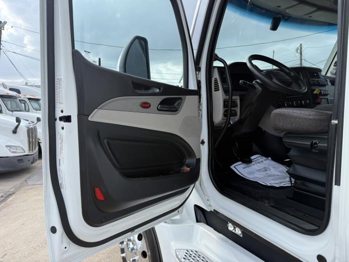 2024 Peterbilt 579-17