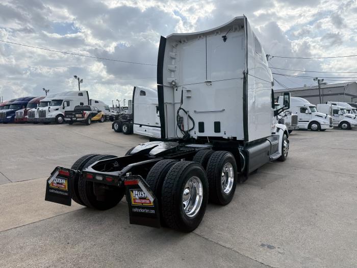 2021 Peterbilt 579-27