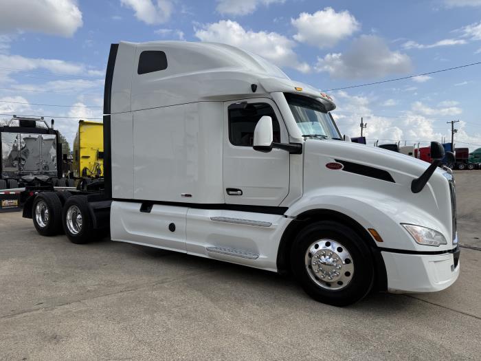 2024 Peterbilt 579-26