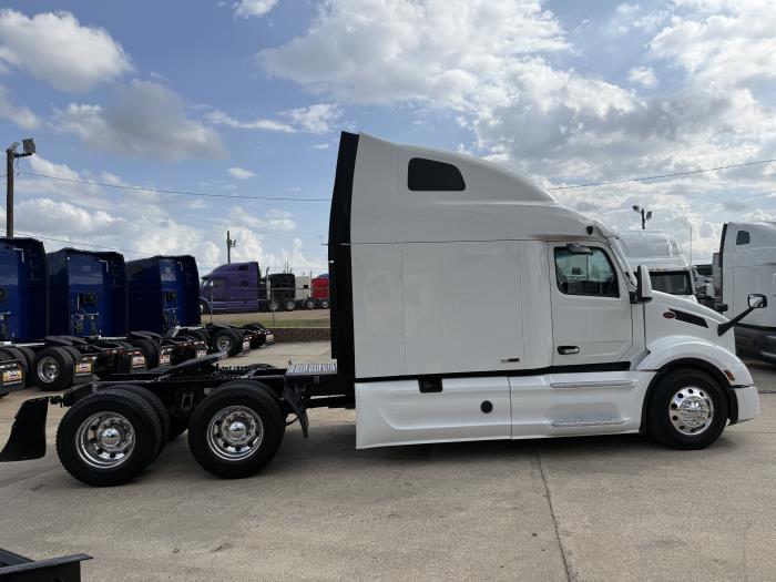 2024 Peterbilt 579-27