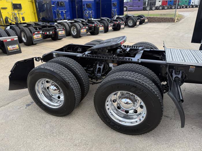 2024 Peterbilt 579-28