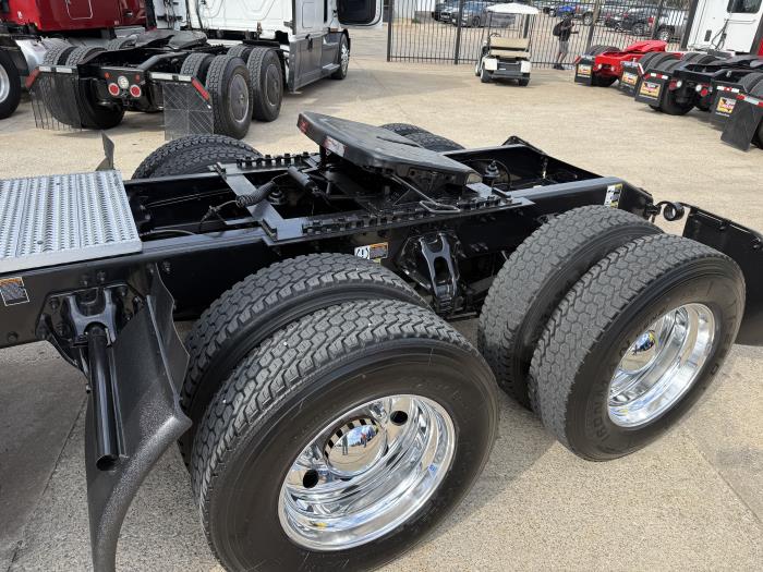 2024 Peterbilt 579-37