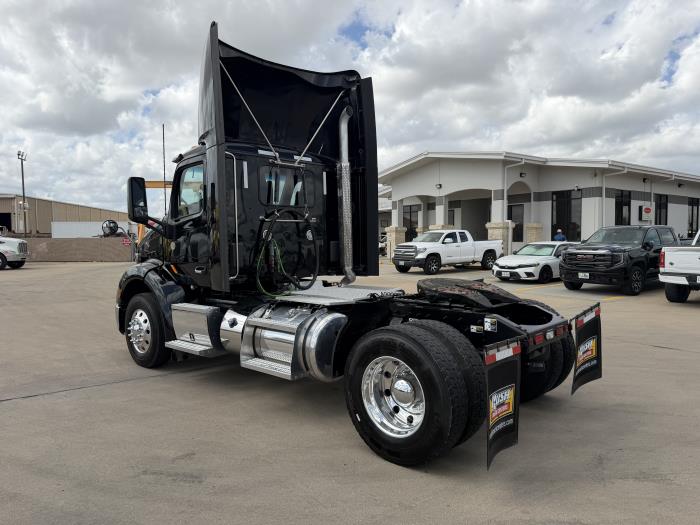 2021 Peterbilt 579-2