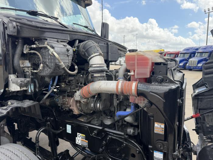 2021 Peterbilt 579-18